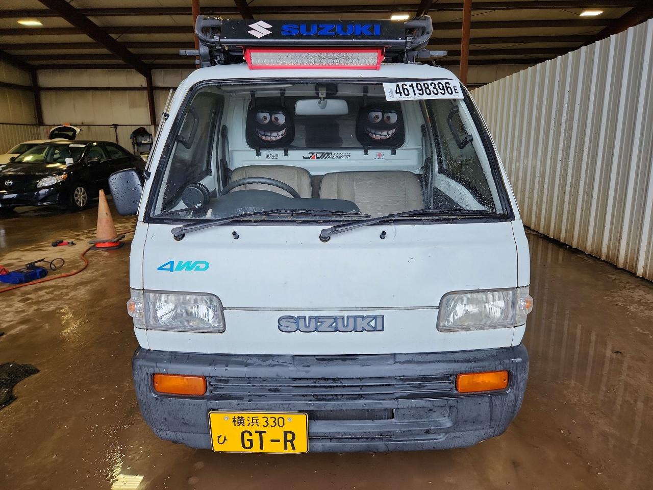 1992 Suzuki Cargo Pod White vin: DD51T117558