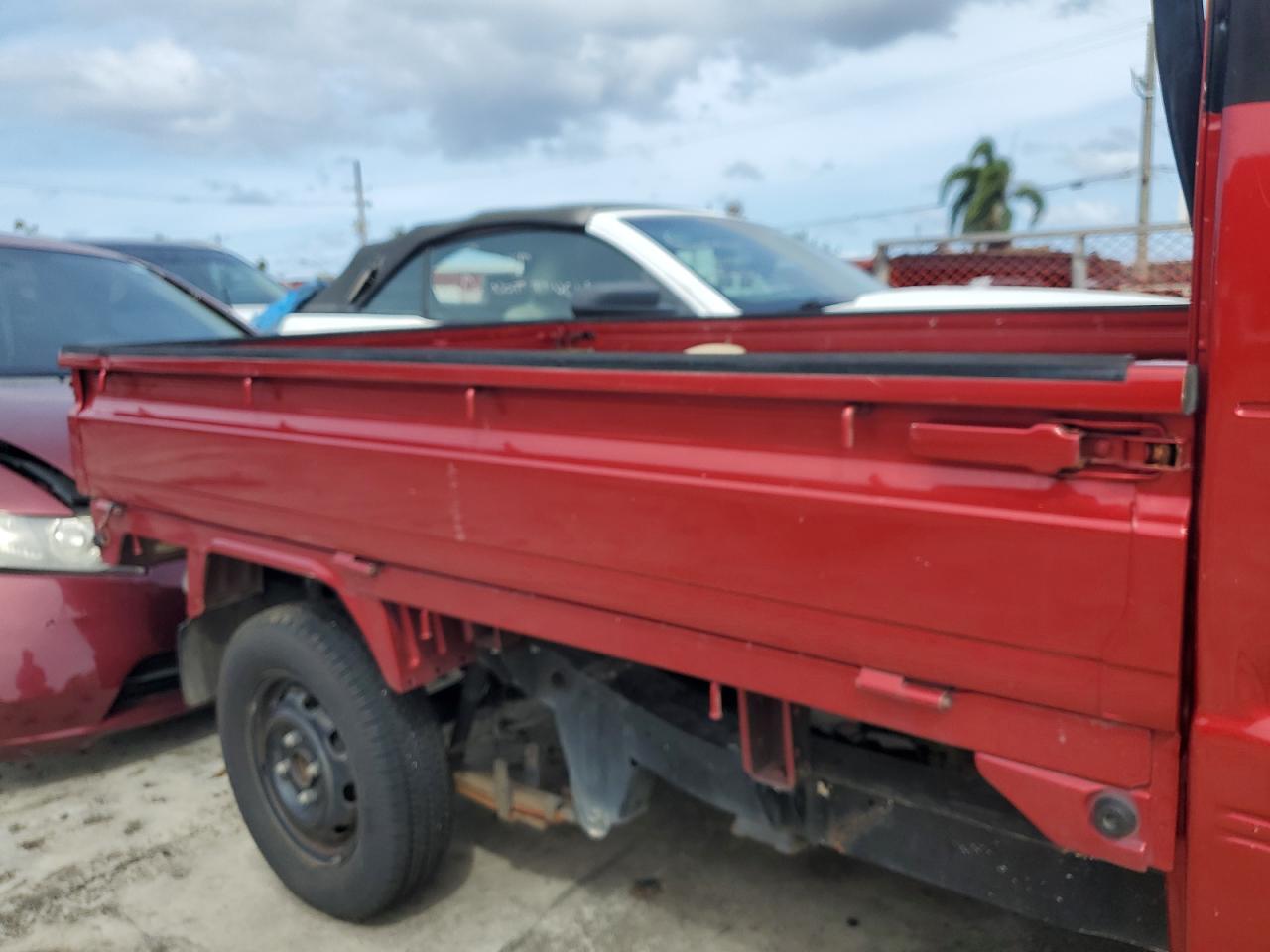 1997 Suzuki Carry Red vin: DD51T523768