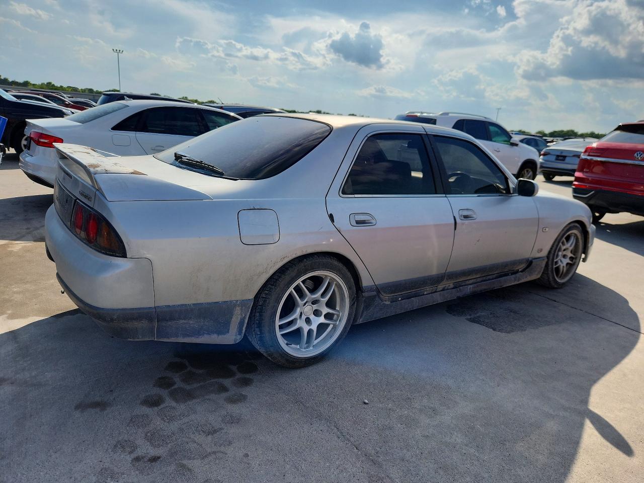 1994 Nissan Skyline Silver vin: ECR33030059