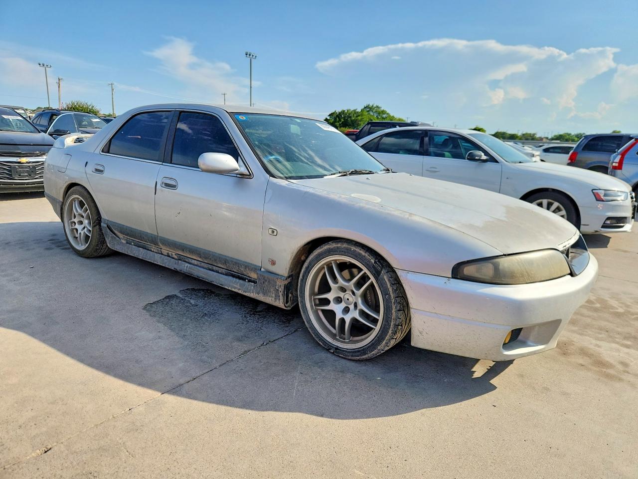 1994 Nissan Skyline Silver vin: ECR33030059