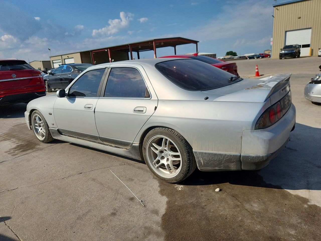 1994 Nissan Skyline Silver vin: ECR33030059