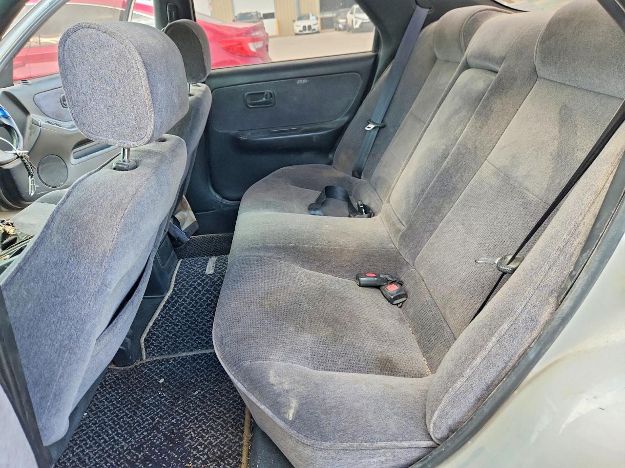 1994 Nissan Skyline Silver vin: ECR33030059