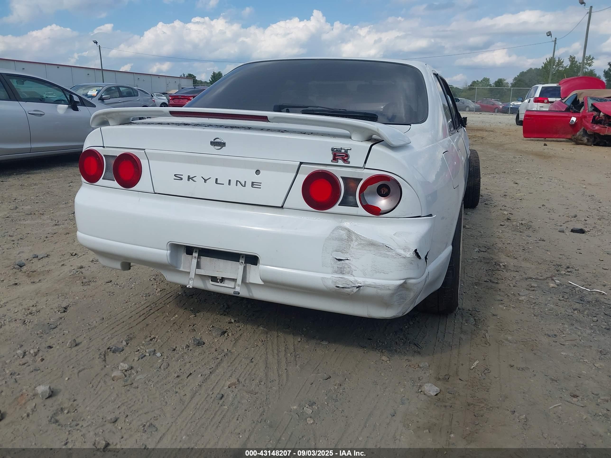 1994 Nissan Skyline   Белый vin: ENR33003298      
