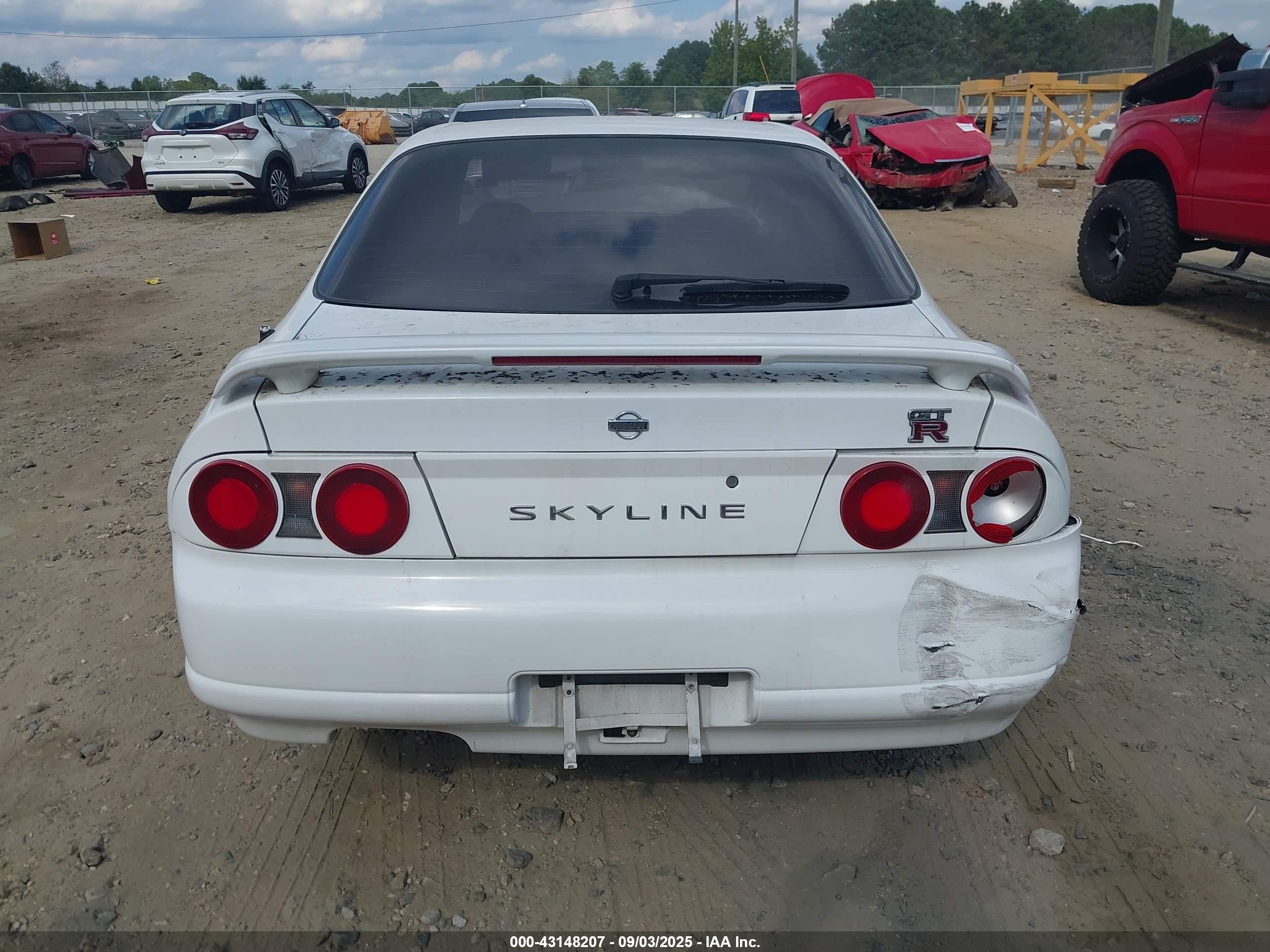 1994 Nissan Skyline   Белый vin: ENR33003298      