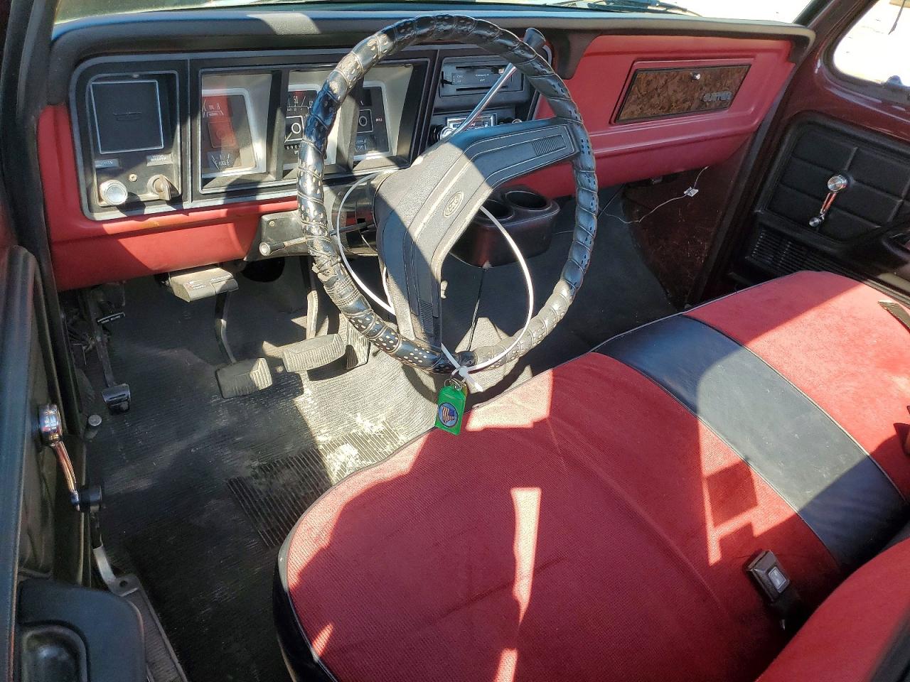 1979 Ford F100 Бордовый vin: F10BNEC1040