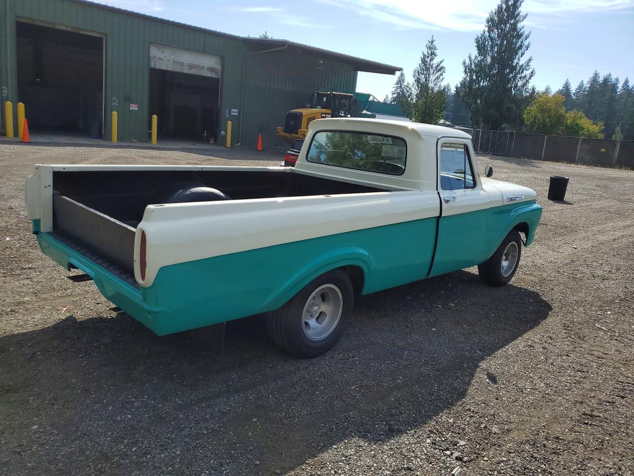 1962 Ford F-100 1/2 Ton Two Tone vin: F10CR280490