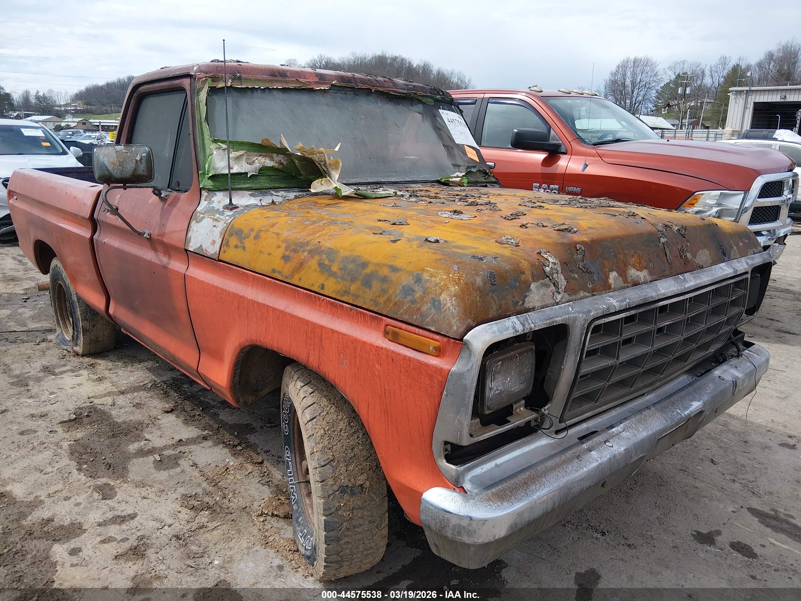 1979 Ford F100   Оранжевый vin: F10GCEC6366      