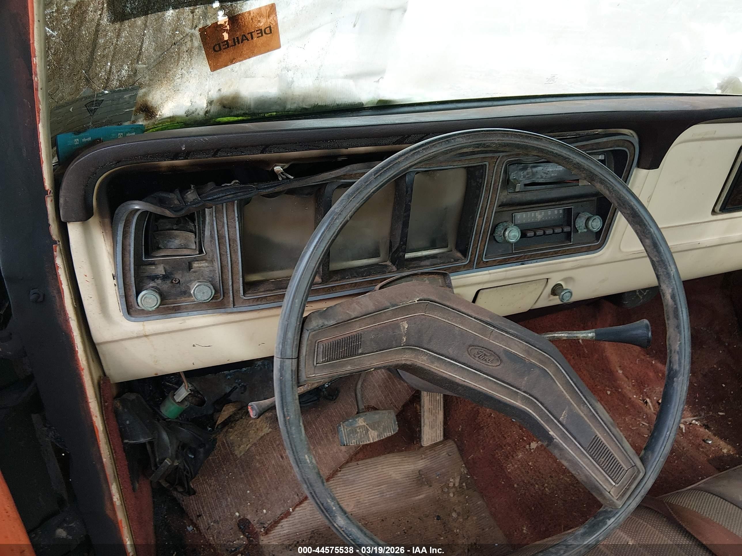 1979 Ford F100   Оранжевый vin: F10GCEC6366      