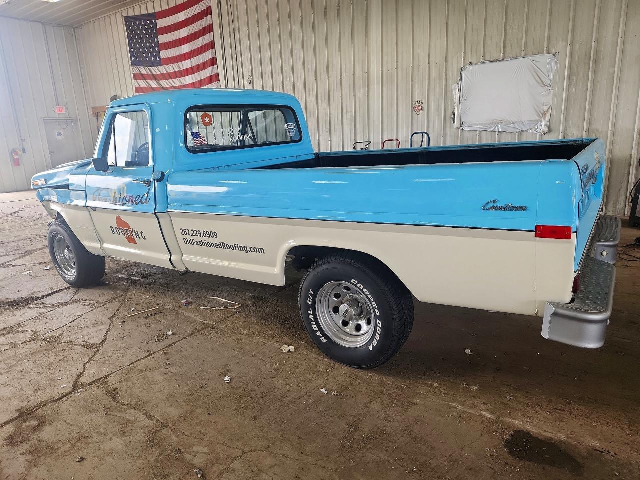 1972 Ford F100 Two Tone vin: F10GPP21590