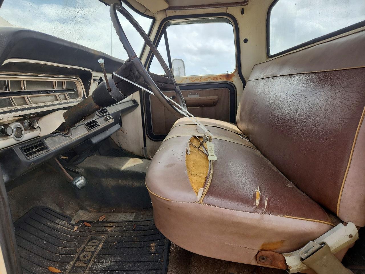 1972 Ford F100 Two Tone vin: F10JK40602