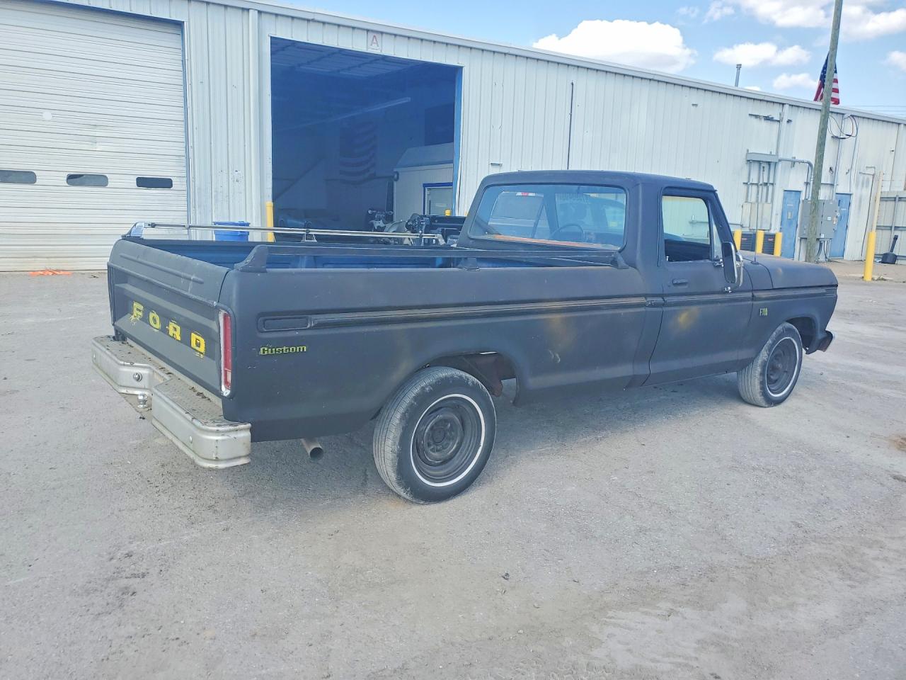 1974 Ford F-100 1/2 Ton Коричневый vin: F10YLT69945