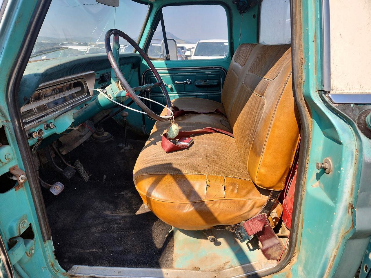 1968 Ford F-150 Turquoise vin: F10YRD58585