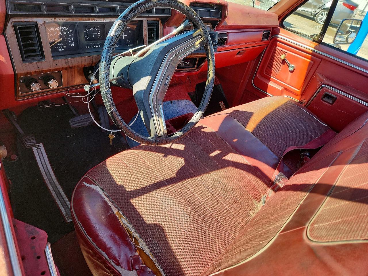 1980 Ford F150 Red vin: F15ENHD7556
