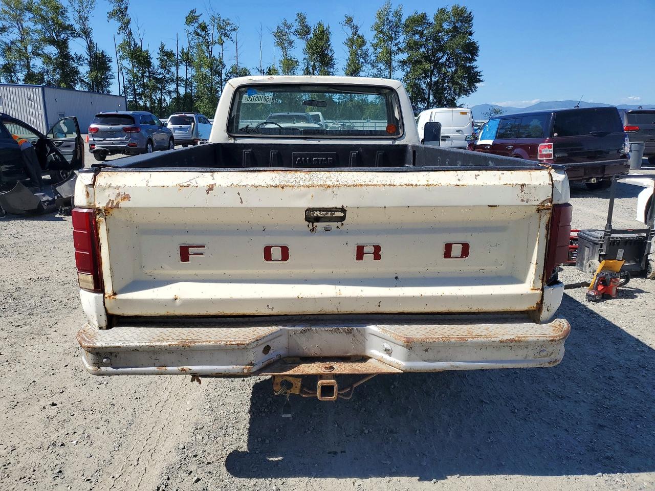 1980 Ford F250 White vin: F25ERHG1664