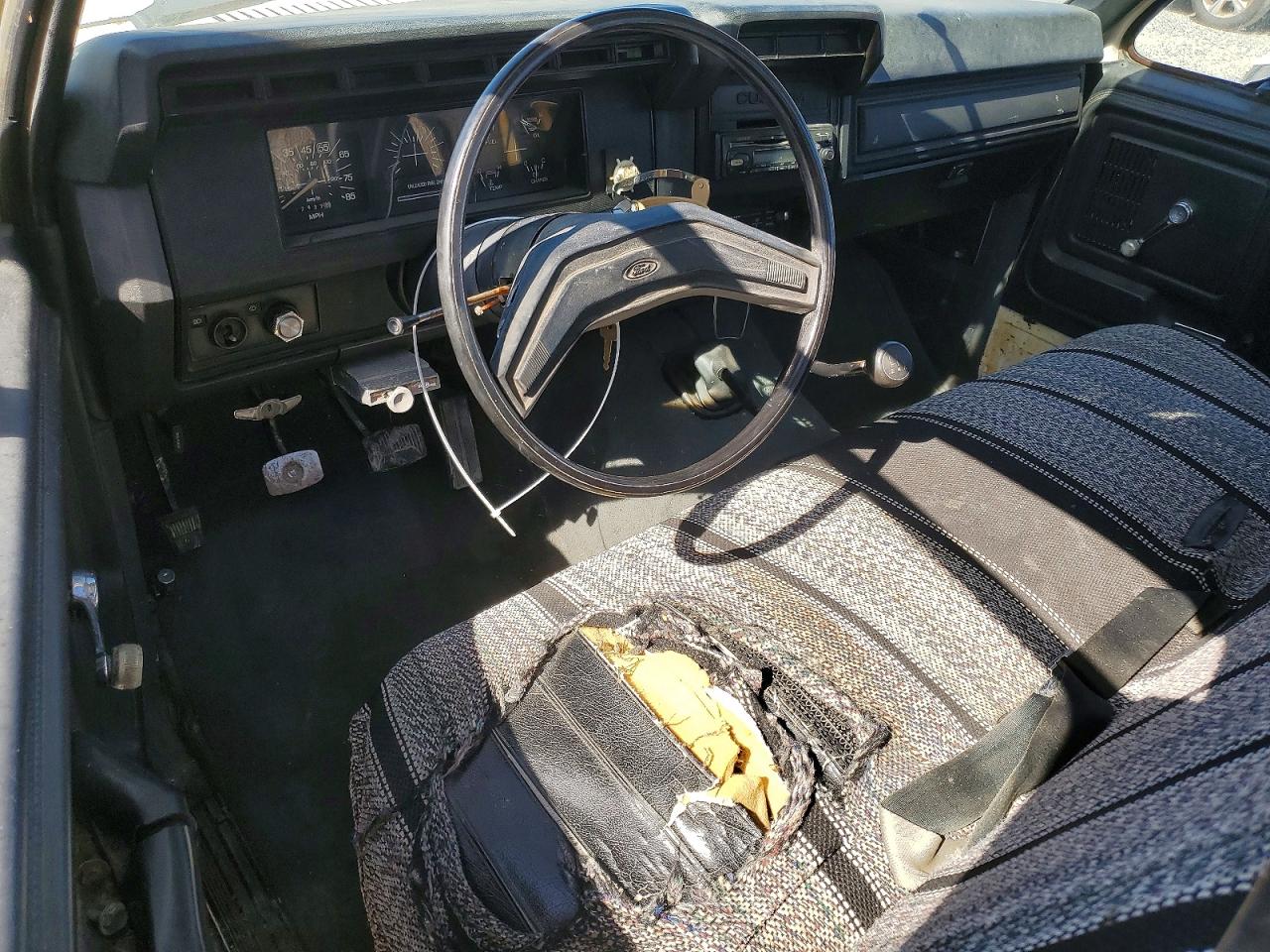 1980 Ford F250 White vin: F25ERHG1664