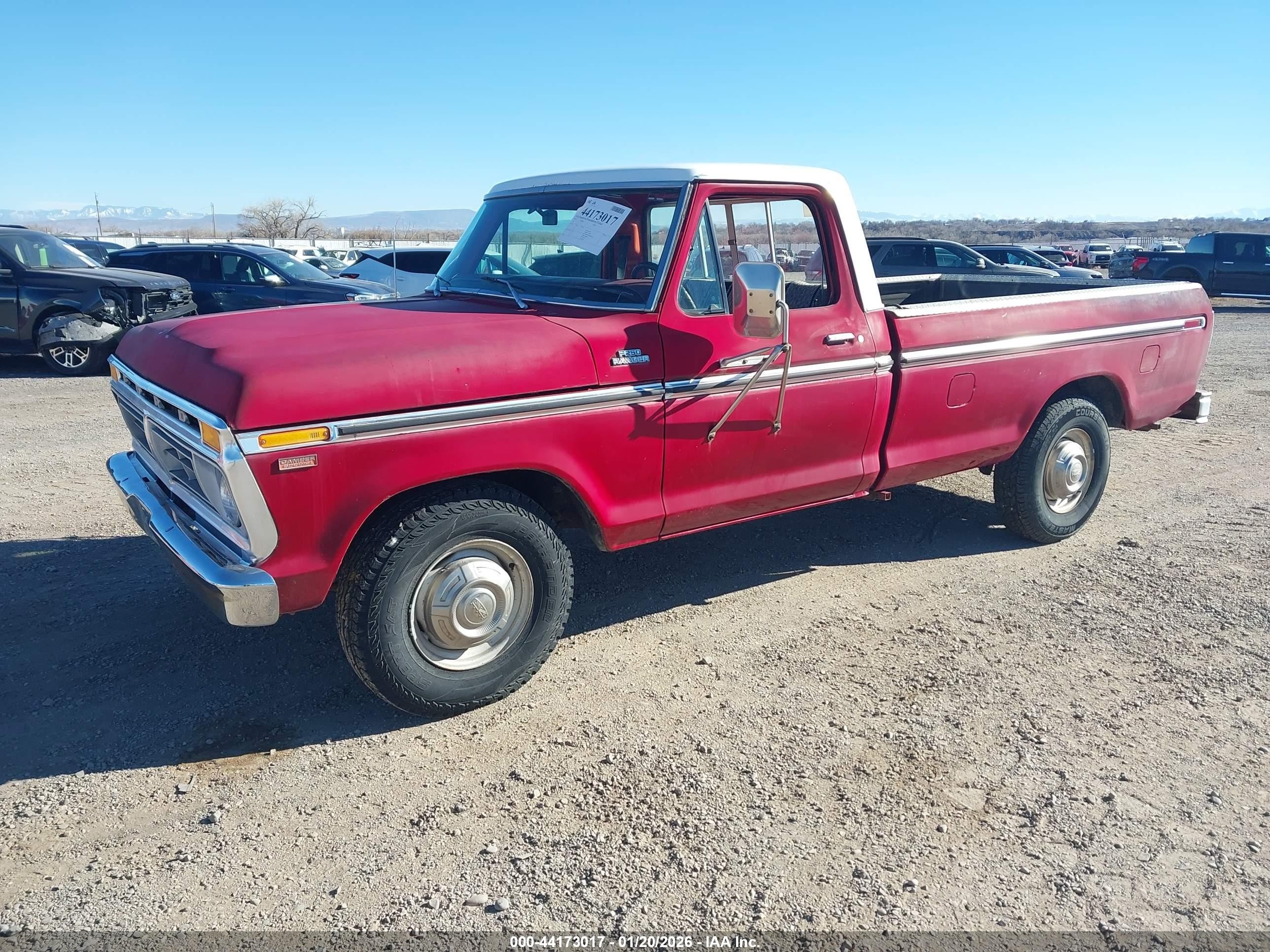 1977 Ford F250   Красный vin: F25SL062702      