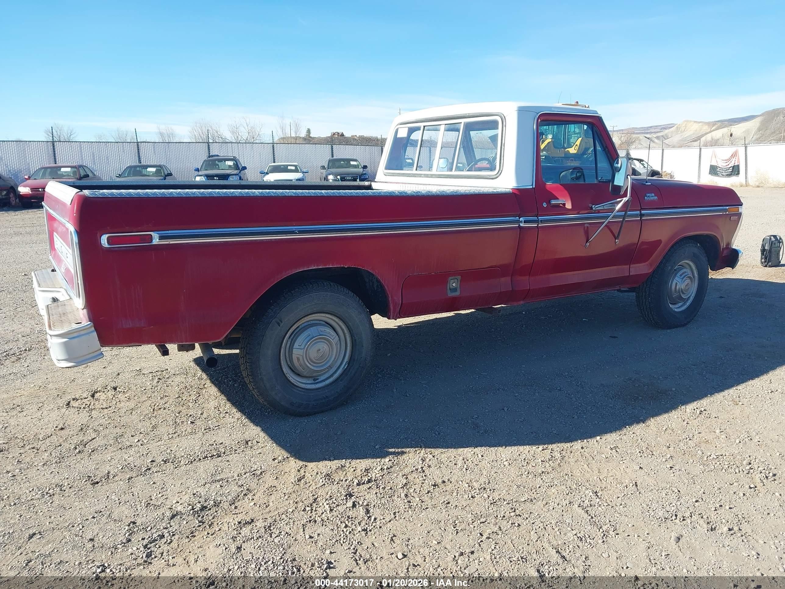 1977 Ford F250   Красный vin: F25SL062702      