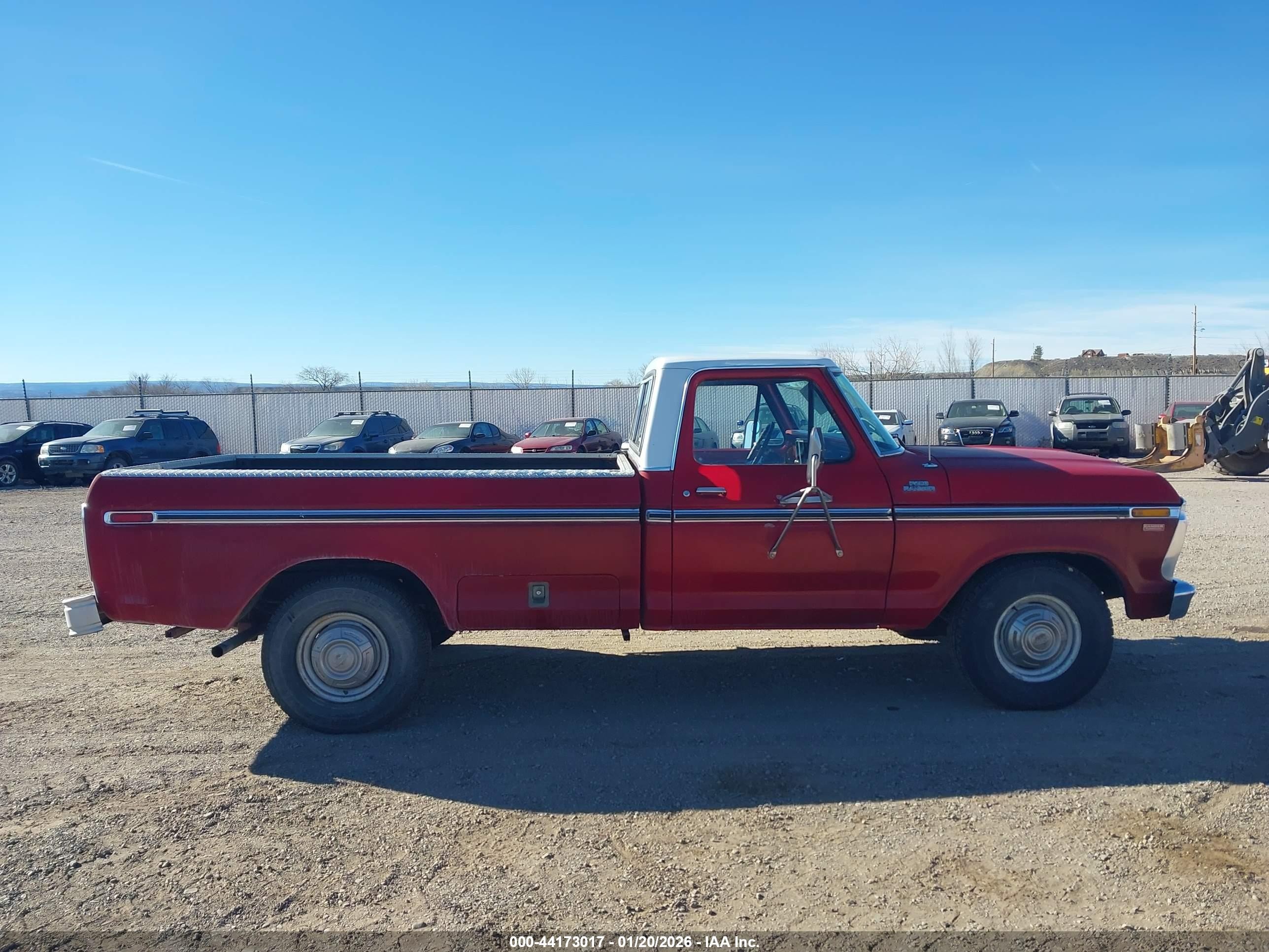 1977 Ford F250   Красный vin: F25SL062702      