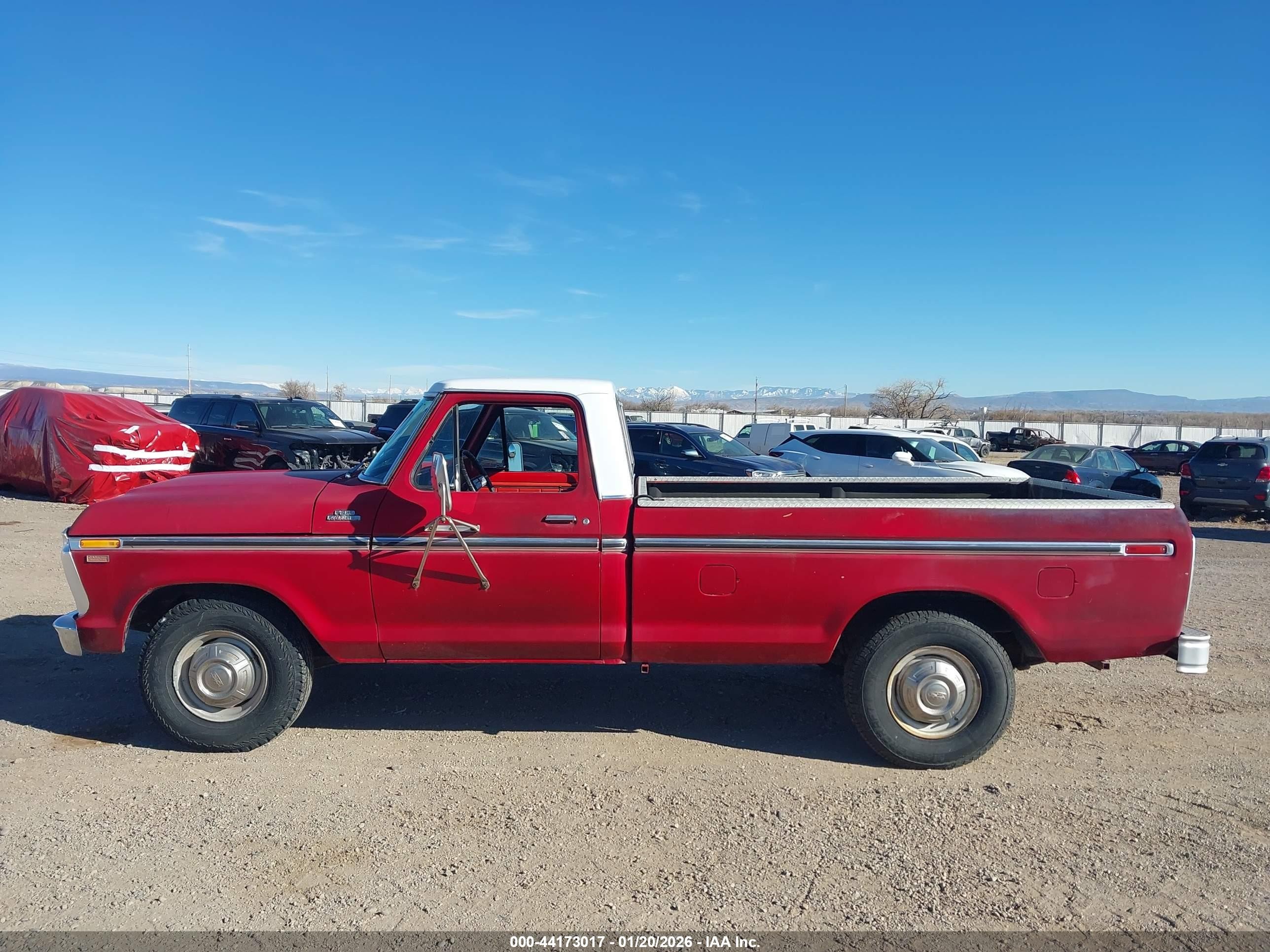 1977 Ford F250   Красный vin: F25SL062702      