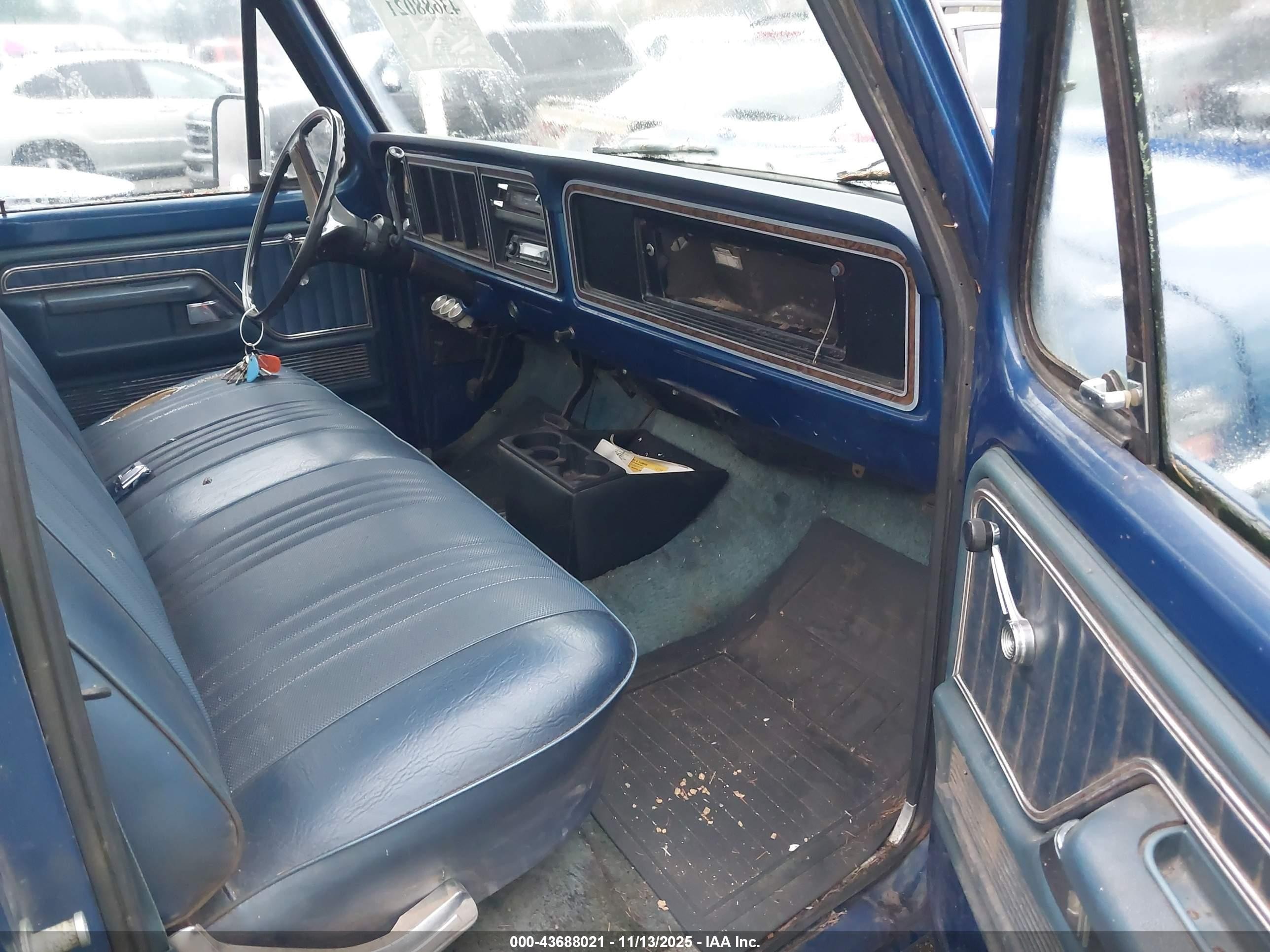 1977 Ford F250   Синий vin: F25SRY03250      