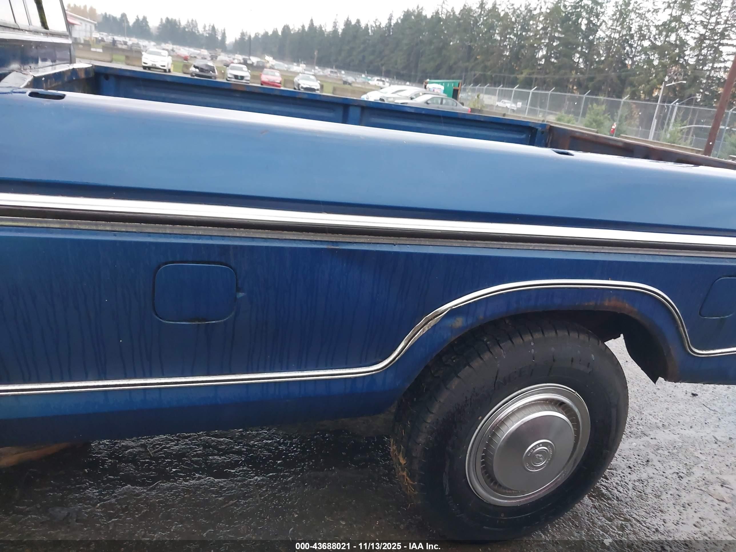 1977 Ford F250   Синий vin: F25SRY03250      