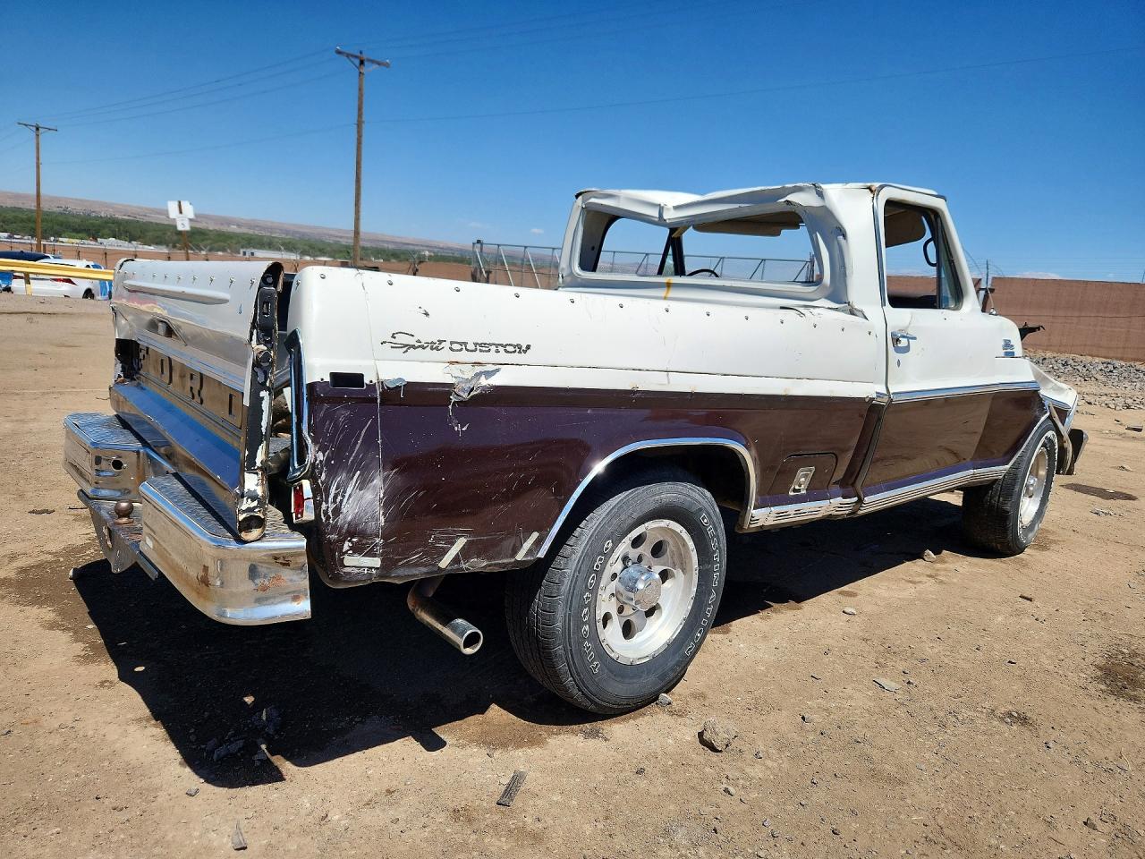 1972 Ford F250 Pickup White vin: F25YKN25043