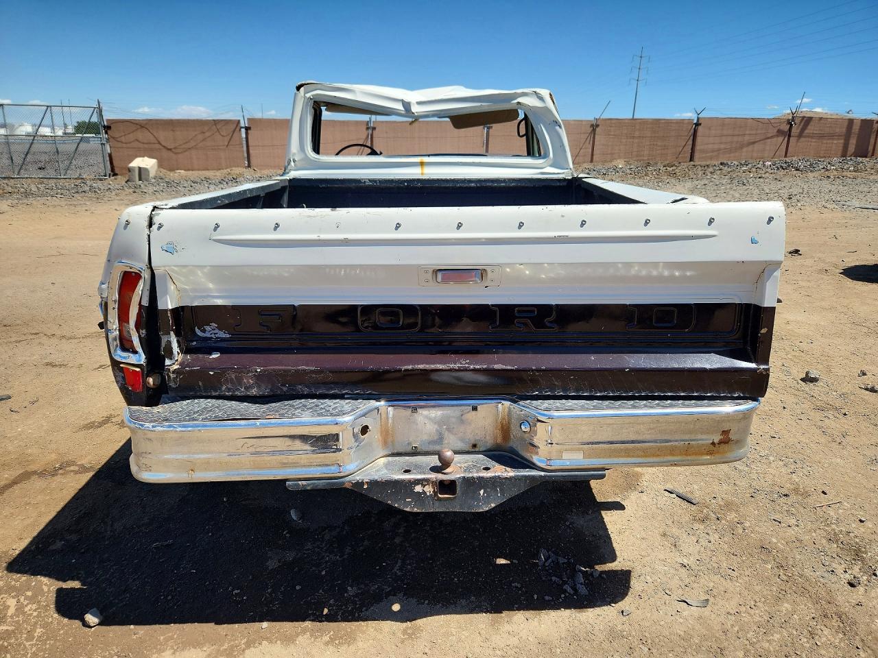1972 Ford F250 Pickup White vin: F25YKN25043