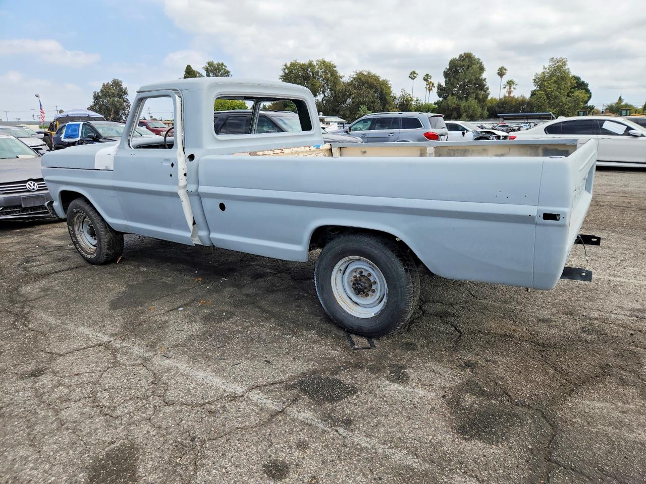 1969 Ford F250 Gray vin: F25YRE01833