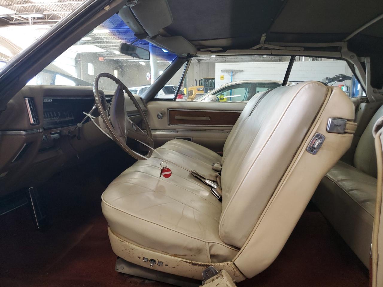 1968 Cadillac Deville Beige vin: F8296486