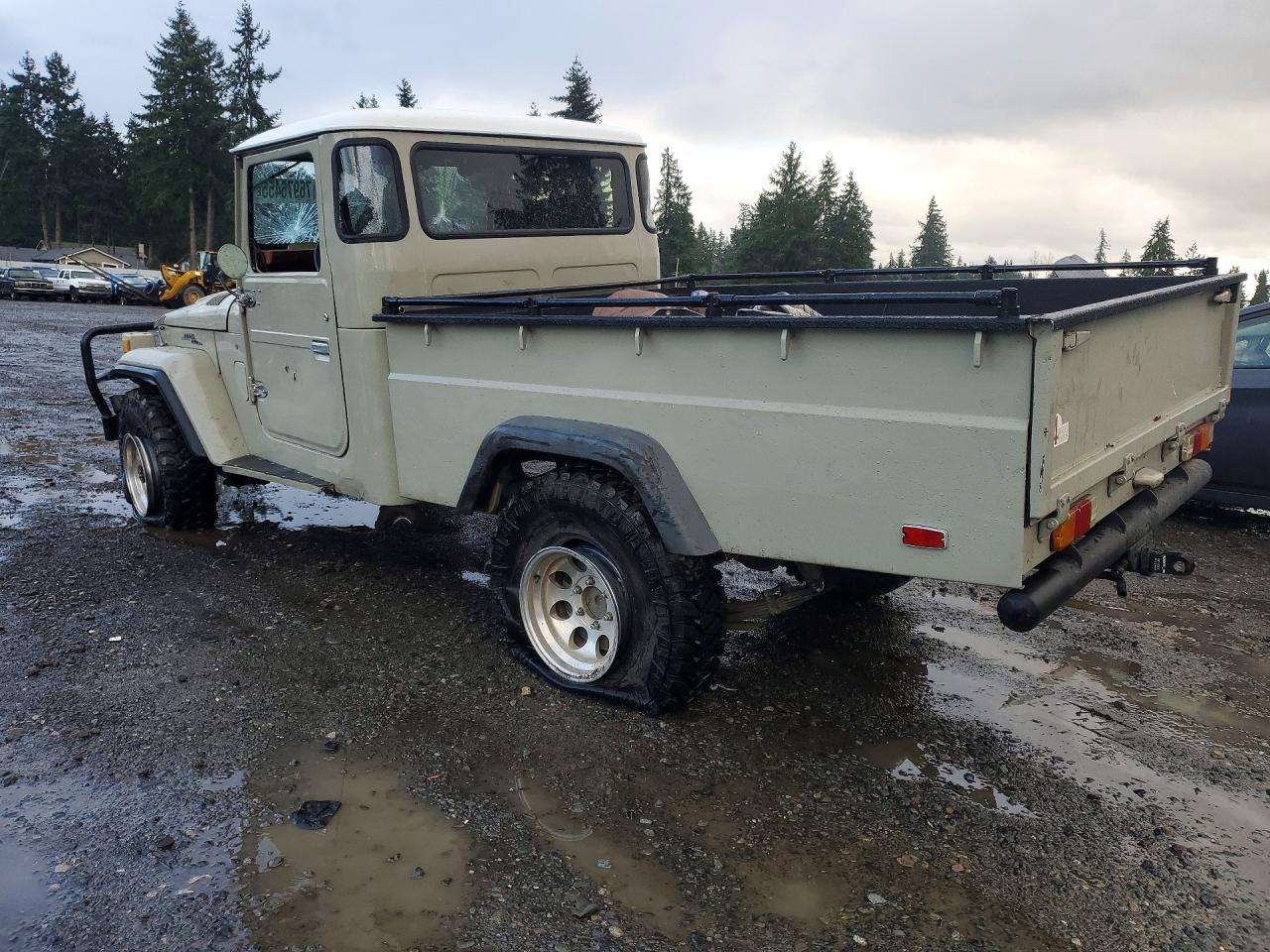 1967 Toyota Land Cruiser Gray vin: FJ4526223