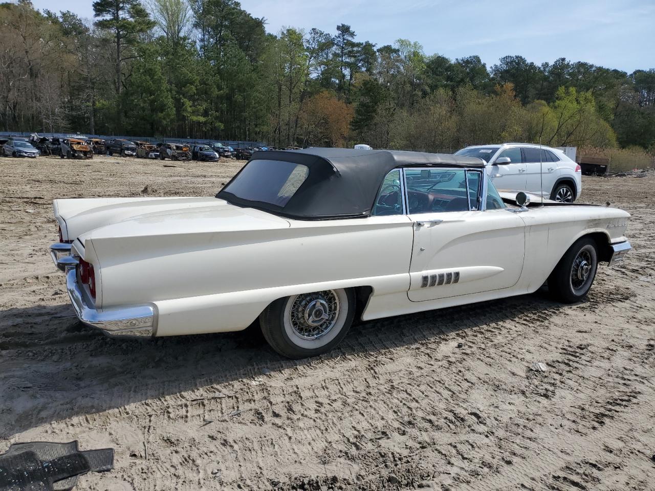 1958 Ford Thunderbir Кремовый vin: H8YJ128330