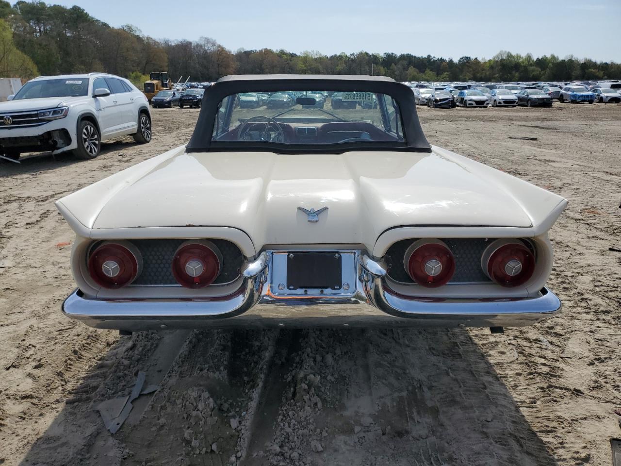 1958 Ford Thunderbir Кремовый vin: H8YJ128330