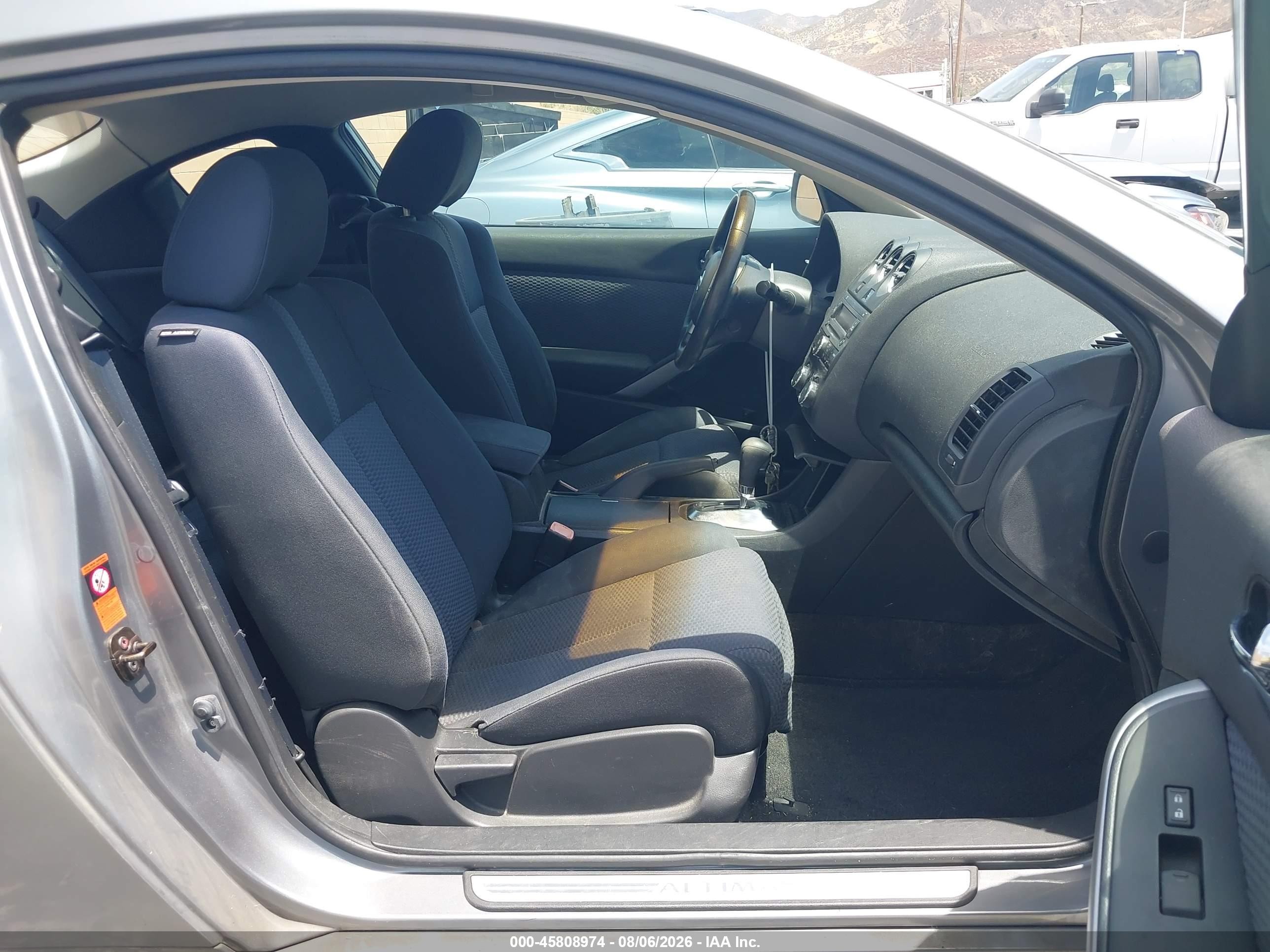 2009 Nissan Altima 2.5s Silver vin: IN4AL24E89C138030