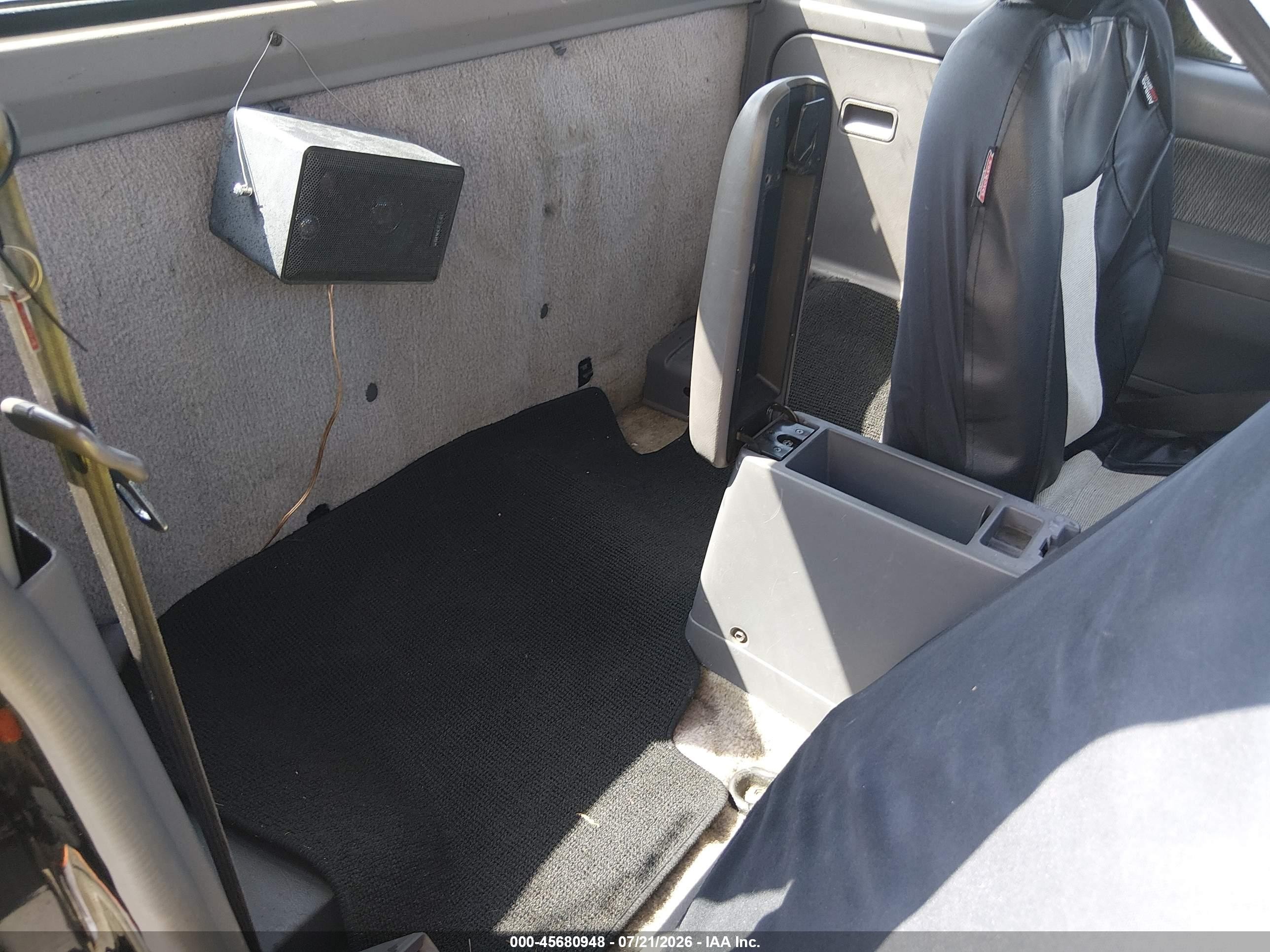 1998 Nissan Frontier   Black vin: IN6DD26Y6WC349392