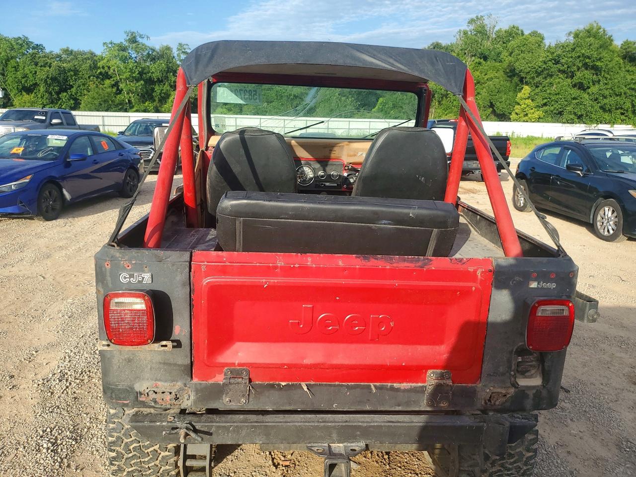 1980 Jeep Uk Красный vin: J0M93AH719688