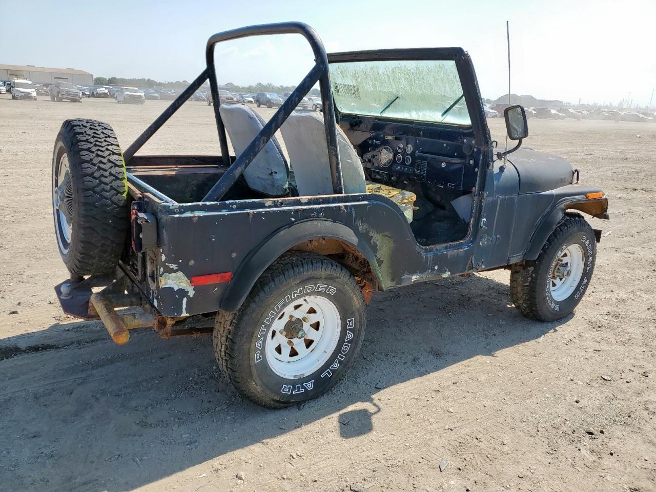 1975 Jeep Cj5, Cj6, Cj7, Unive Black vin: J8F83AA003705
