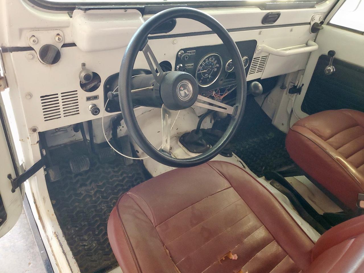 1978 Jeep Cj-7 White vin: J8F93EA130915