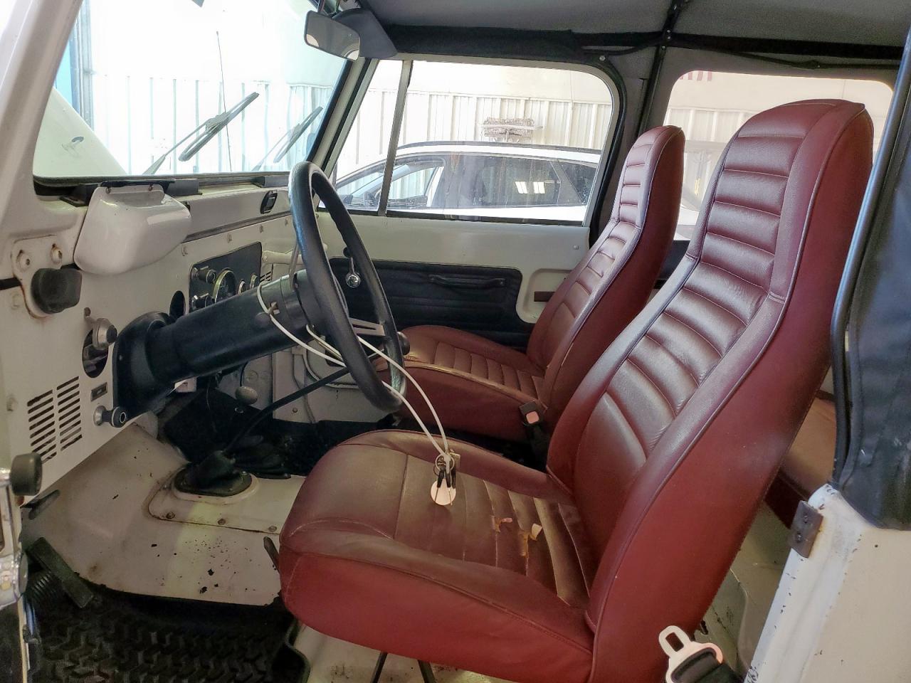 1978 Jeep Cj-7 White vin: J8F93EA130915