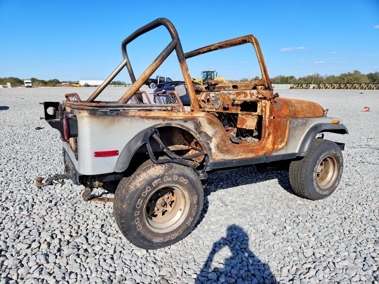 1979 Jeep Wrangler Silver vin: J9F83AC846757
