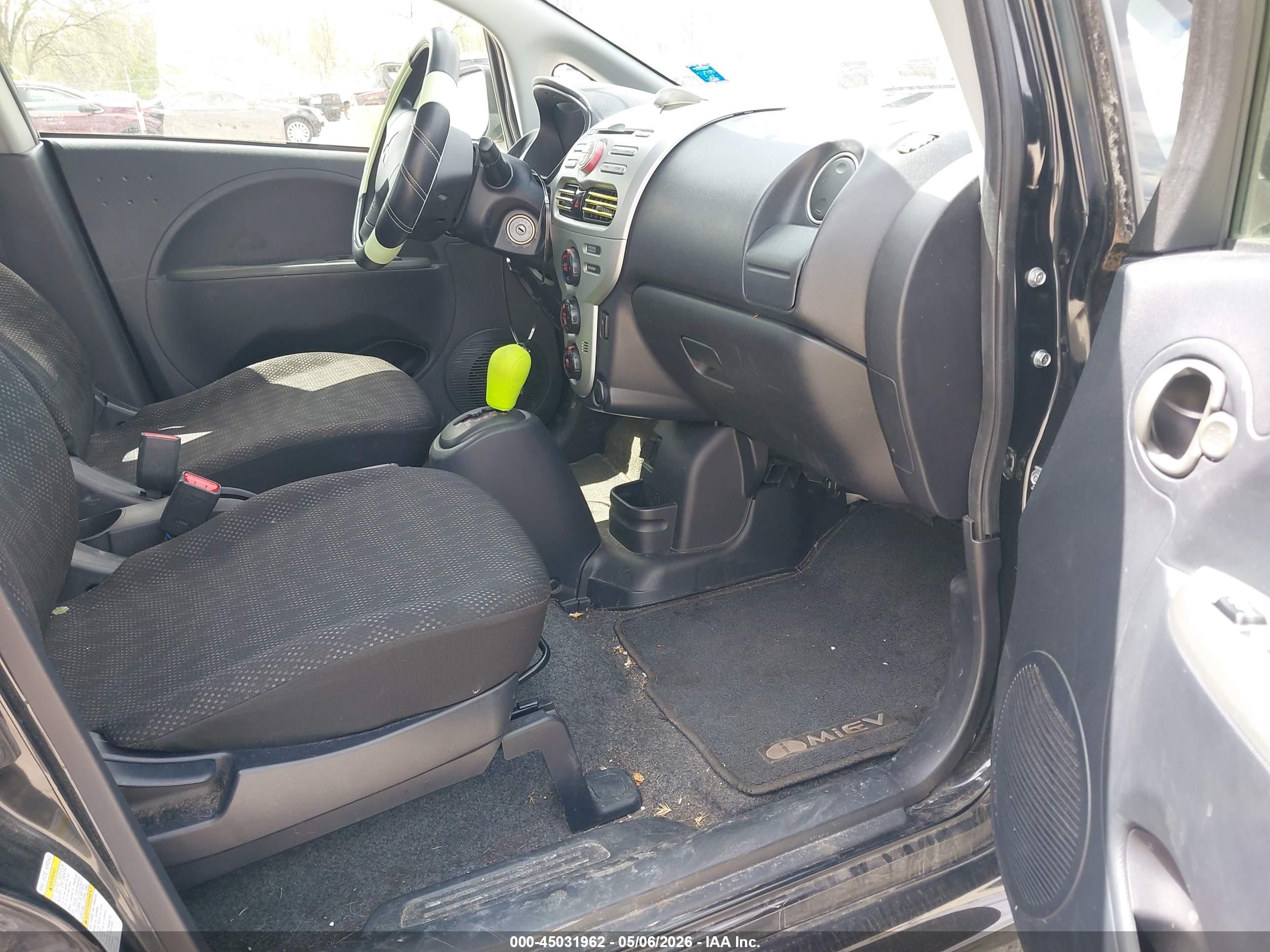 2012 Mitsubishi I-miev Es/se Черный vin: JA3215H11CU022357