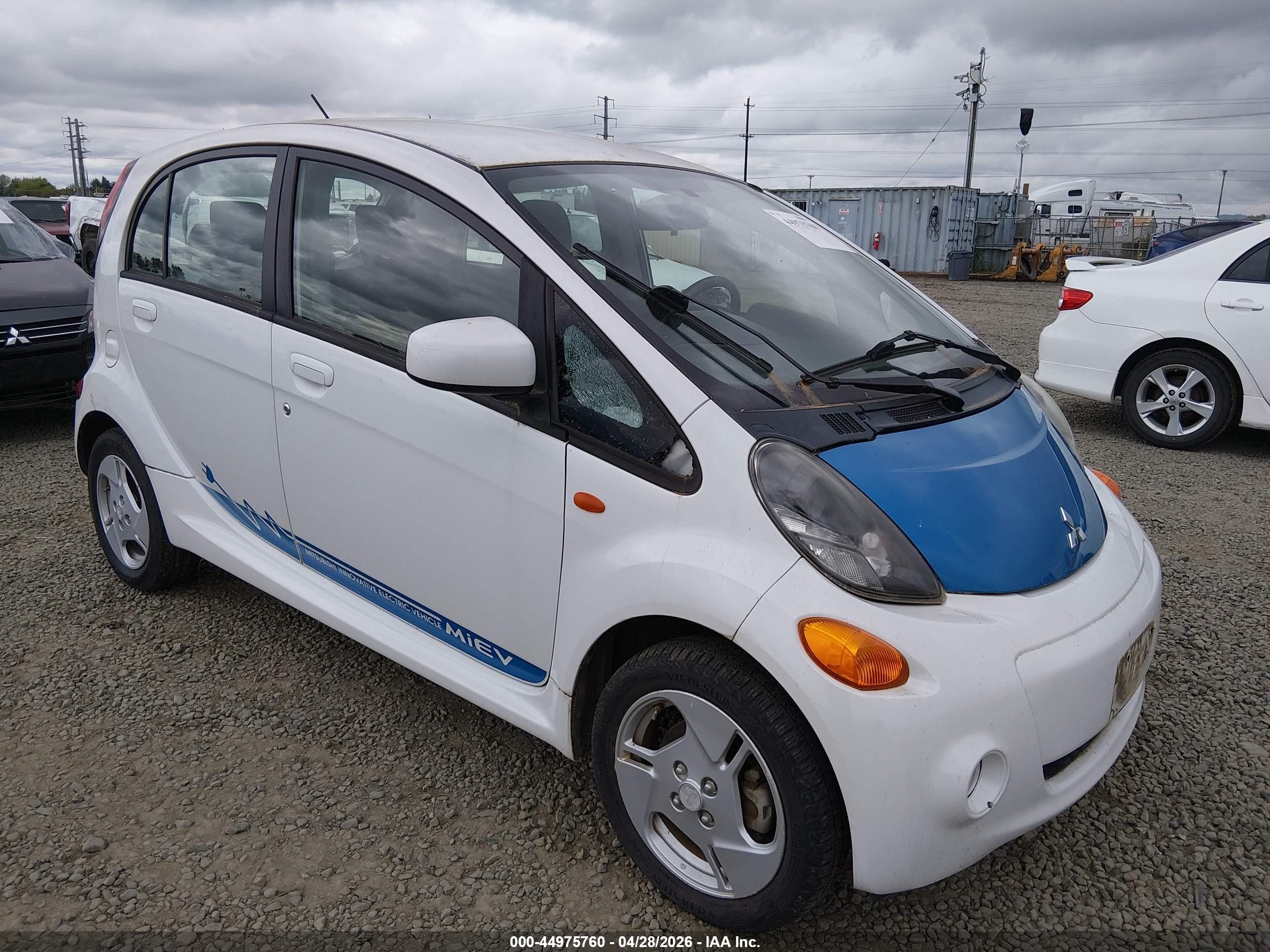 2012 Mitsubishi I-miev Es/se Белый vin: JA3215H15CU008929