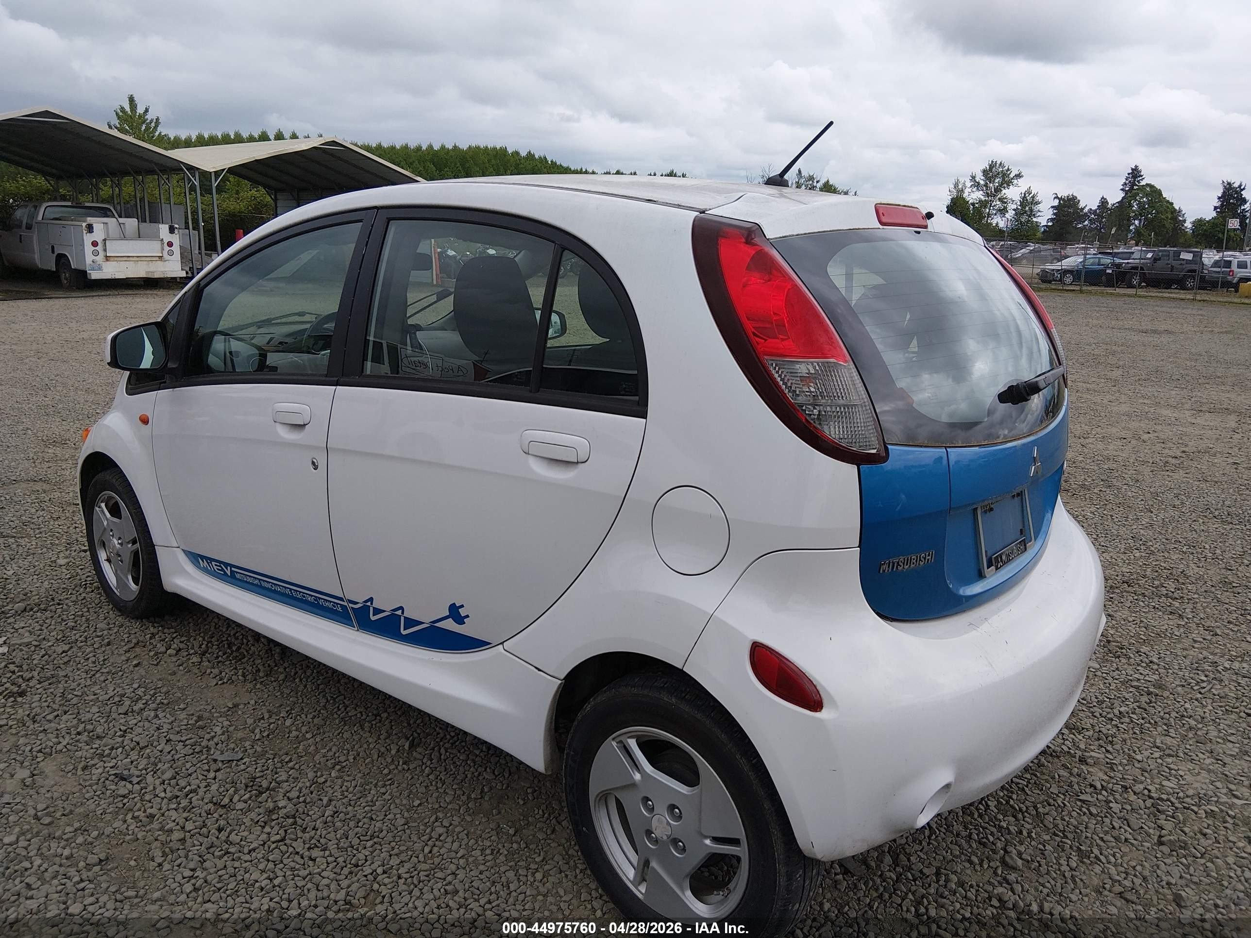 2012 Mitsubishi I-miev Es/se Белый vin: JA3215H15CU008929