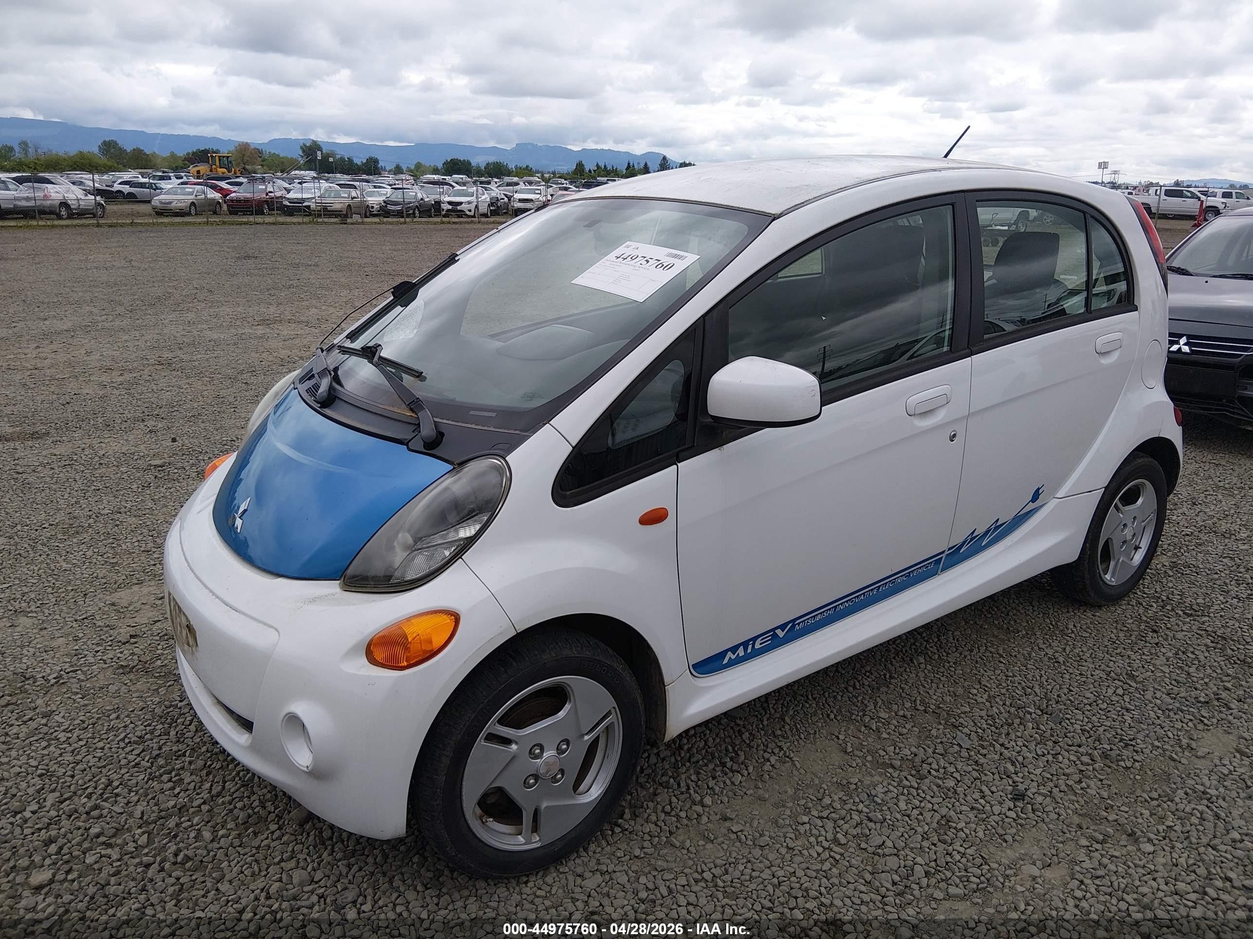 2012 Mitsubishi I-miev Es/se Белый vin: JA3215H15CU008929