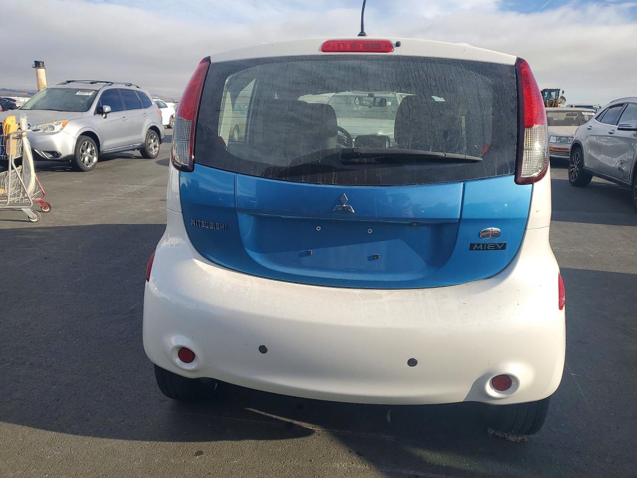 2012 Mitsubishi I Miev Es White vin: JA3215H17CU010942