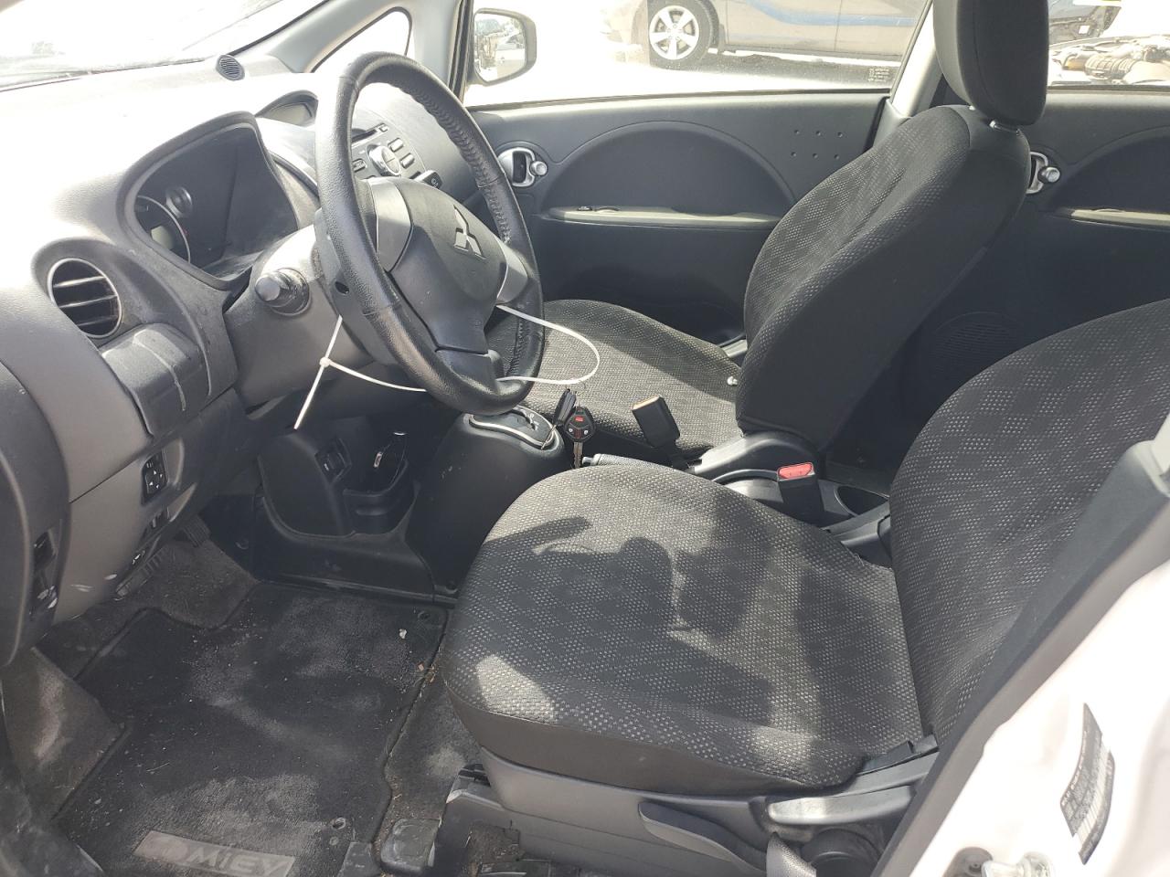 2014 Mitsubishi I Miev Es White vin: JA3215H47EU021727