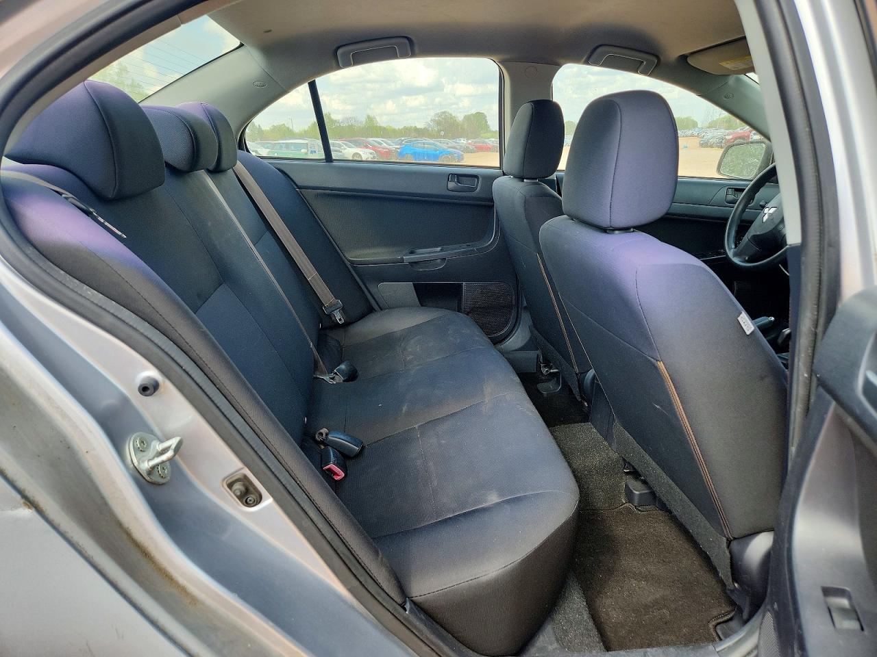 2010 Mitsubishi Lancer De Silver vin: JA32U1FUXAU008595