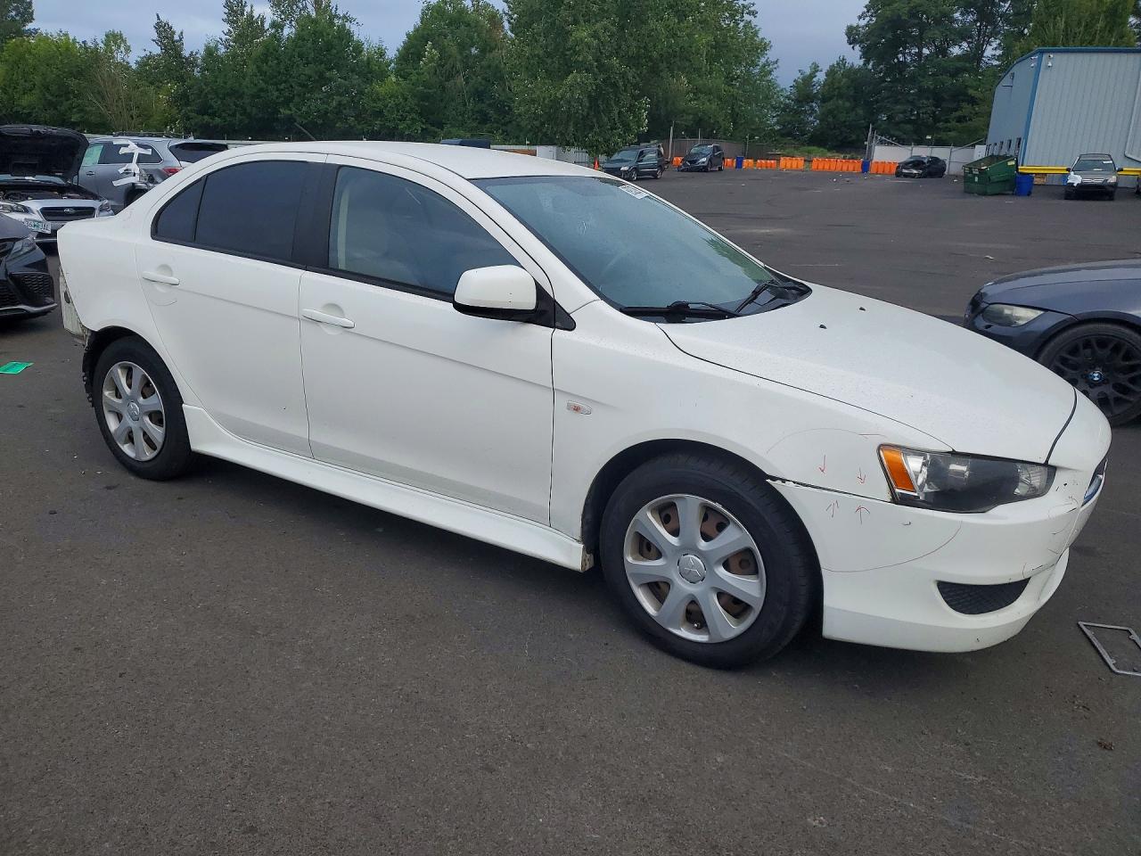 2014 Mitsubishi Lancer Es/es Sport White vin: JA32U2FU0EU005345