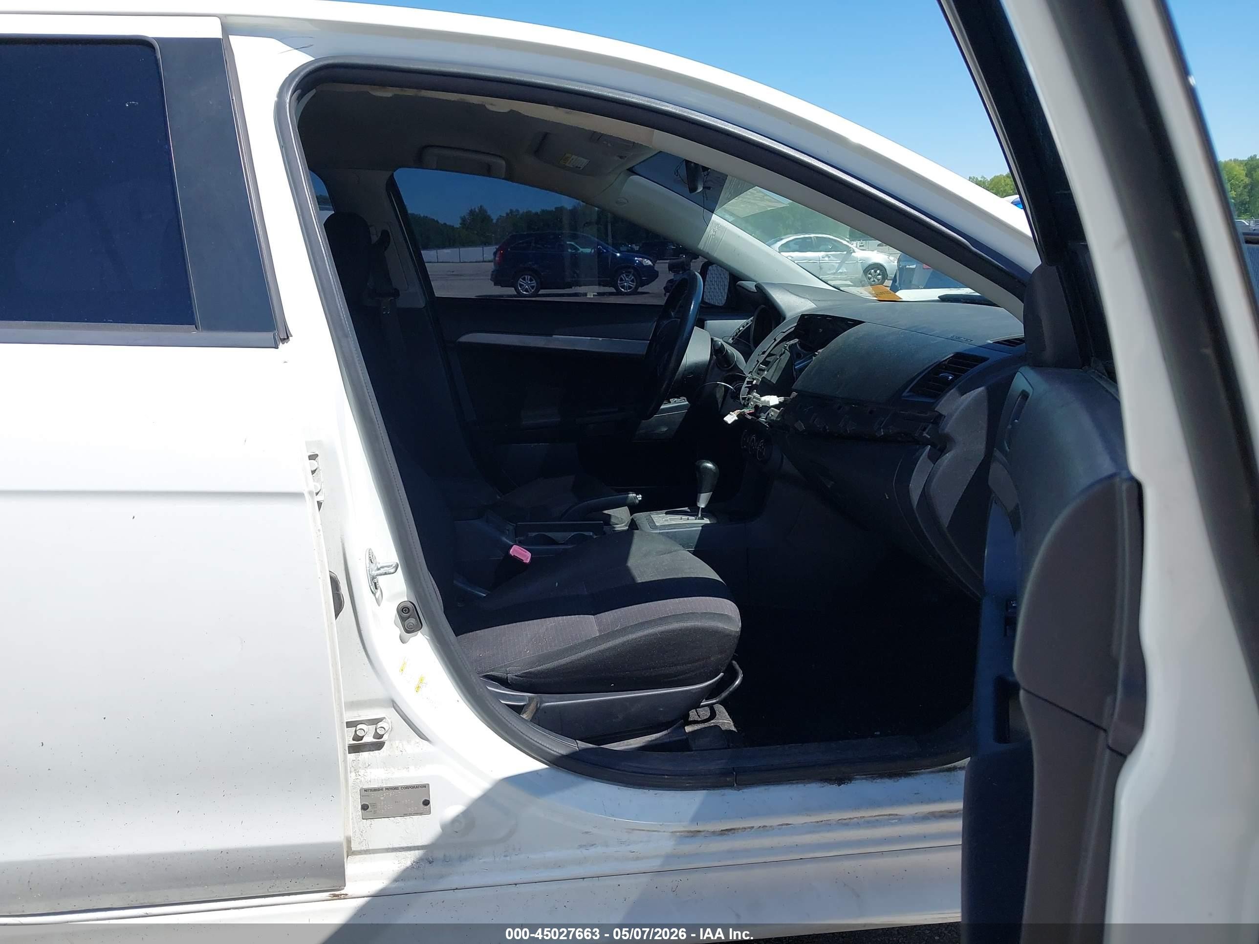 2011 Mitsubishi Lancer Es White vin: JA32U2FU1BU014325