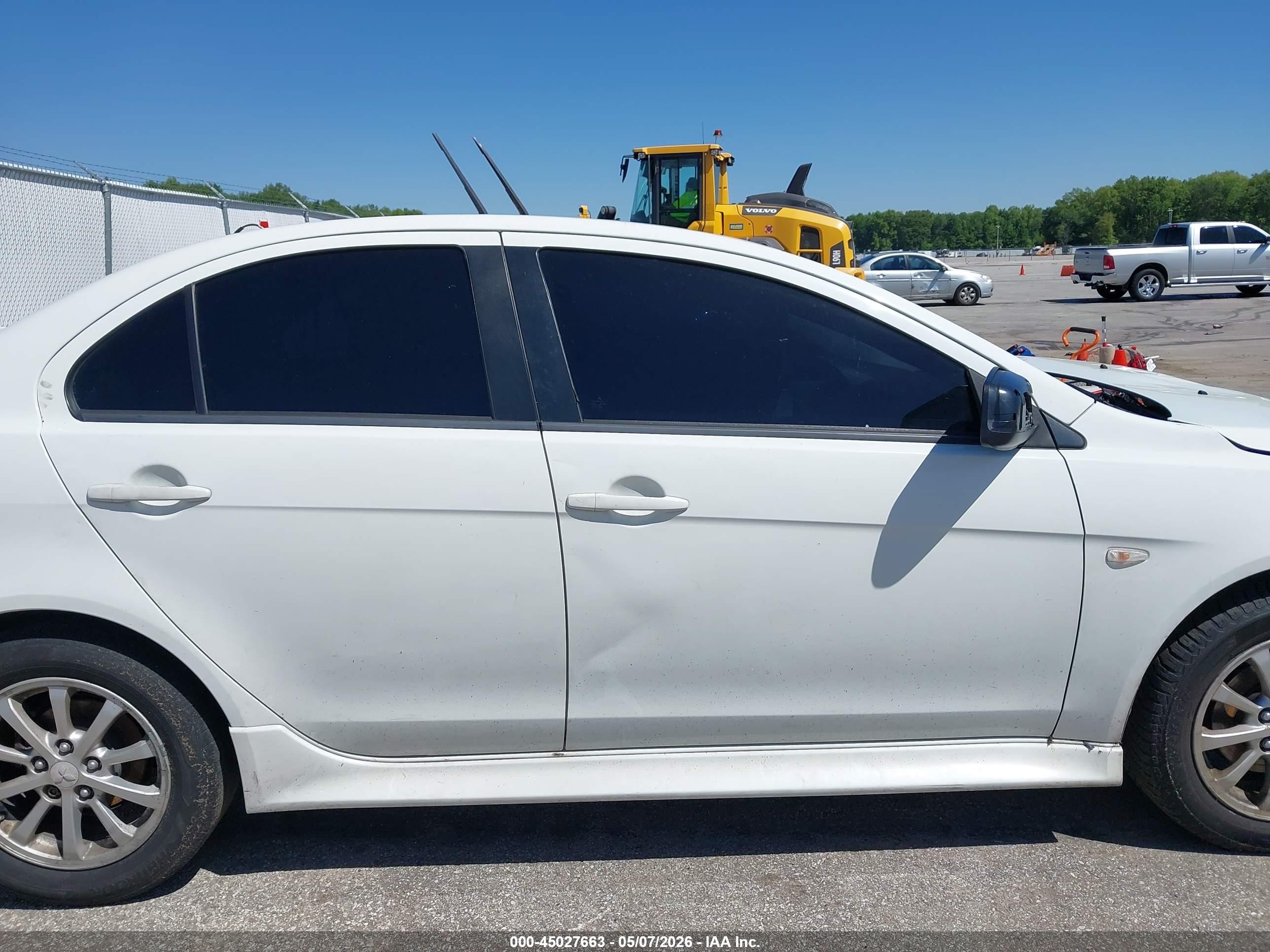 2011 Mitsubishi Lancer Es White vin: JA32U2FU1BU014325