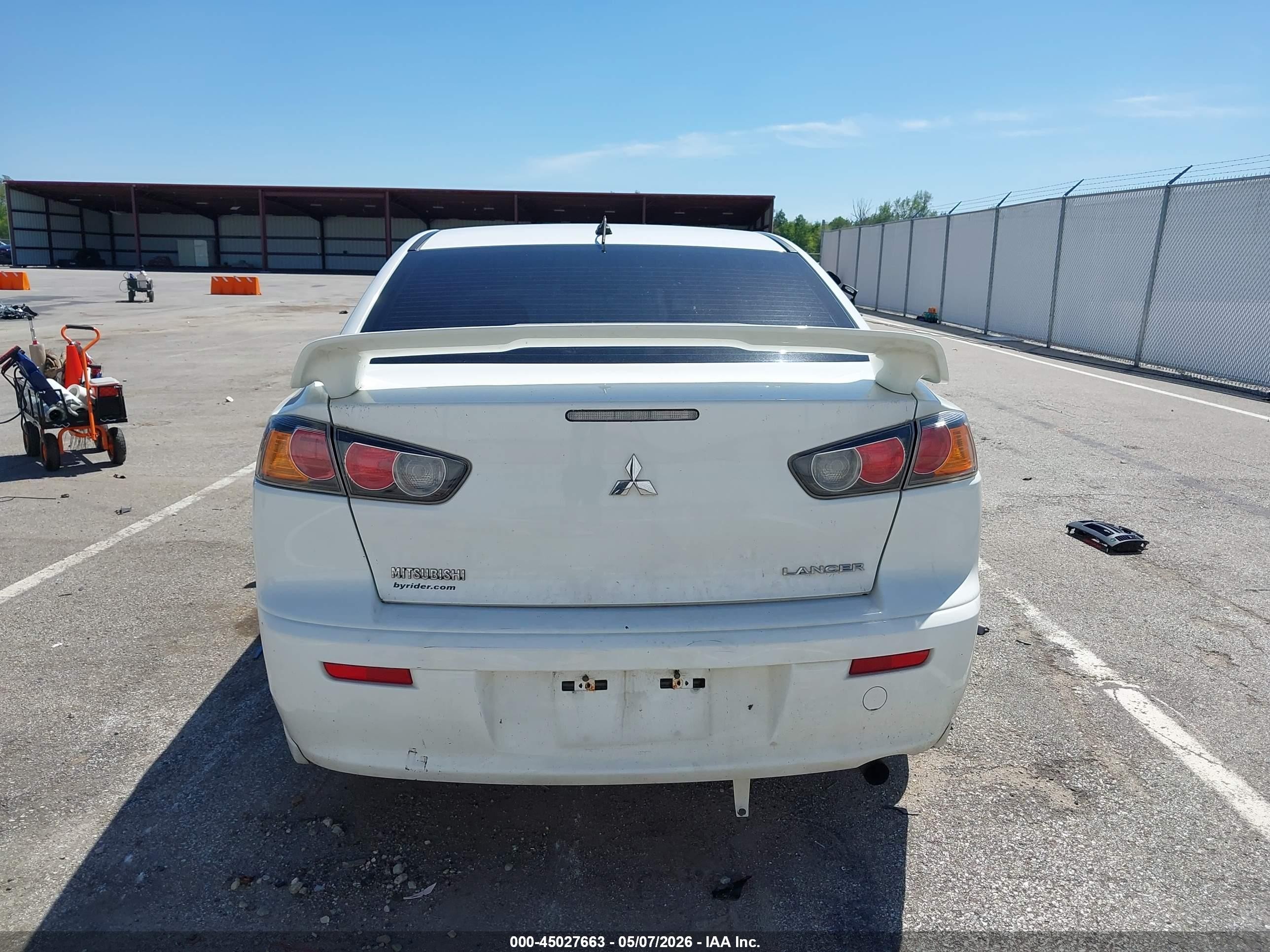 2011 Mitsubishi Lancer Es White vin: JA32U2FU1BU014325